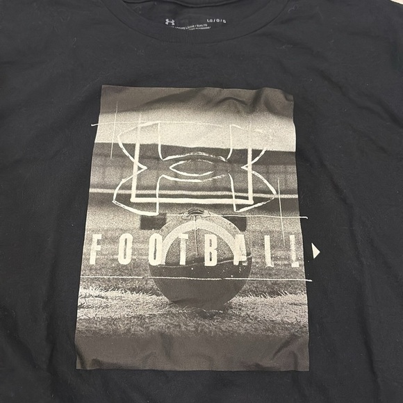 Men Under Armour Black Graphic T-Shirt - Picture 2 of 5